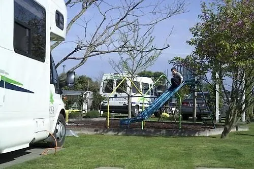 Amber Kiwi Holiday Park & Motels Christchurch