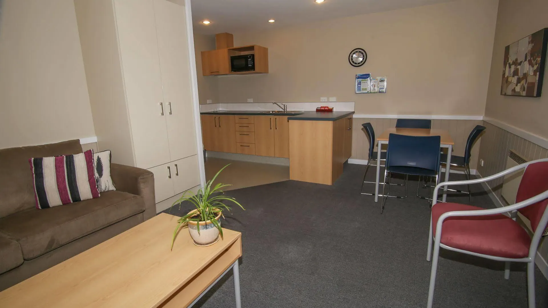 Amber Kiwi Holiday Park & Motels Christchurch
