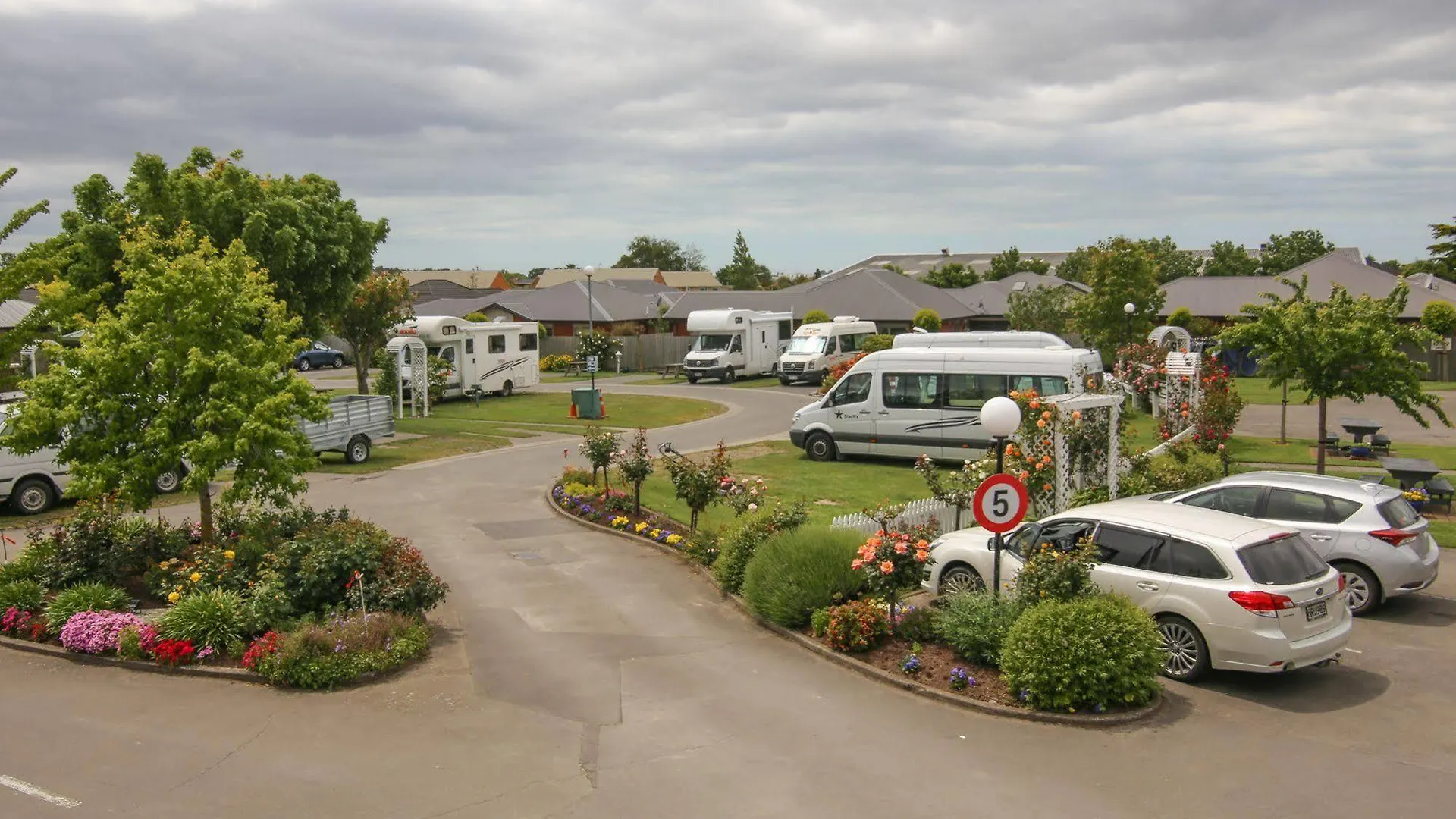 Amber Kiwi Holiday Park & Motels Christchurch